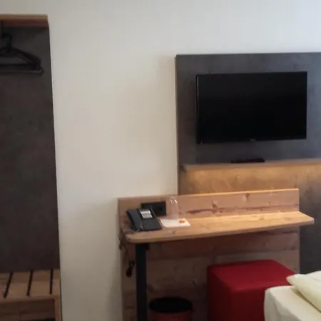 Hotel Angerer 2*
